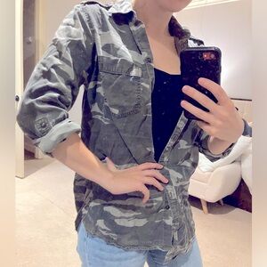 Express Boyfriend camp button up size xs
